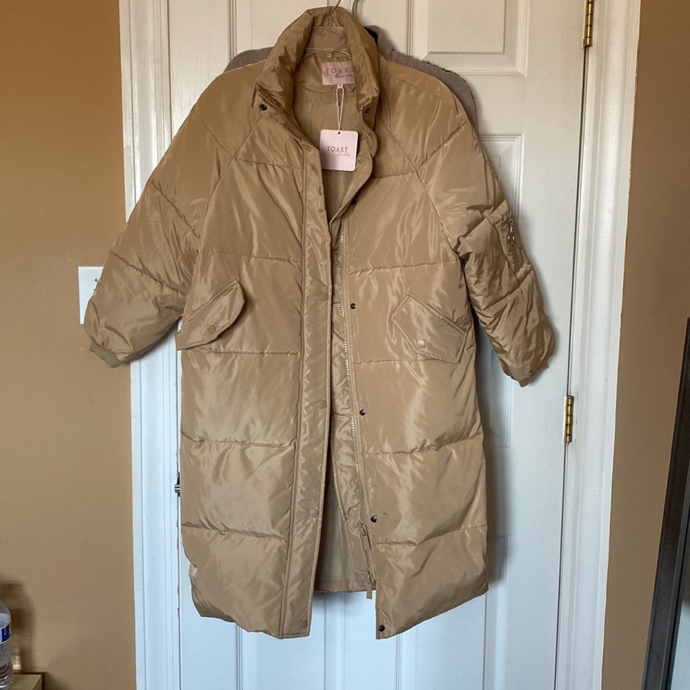 NWT Toast Society camel puffer coat size small